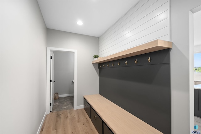 2009 S Firestone Ln, Sioux Falls, SD 57110 - mudroom with light wood-style flooring, baseboards, and recessed lighting