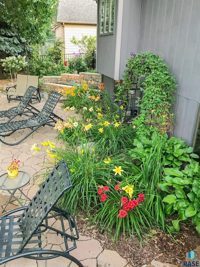 408 N Oak Ridge Rd, Brandon, SD 57005 - view of yard with a patio and fence