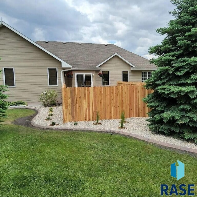 851 Regency Ct, Brookings, SD 57006 - view of yard