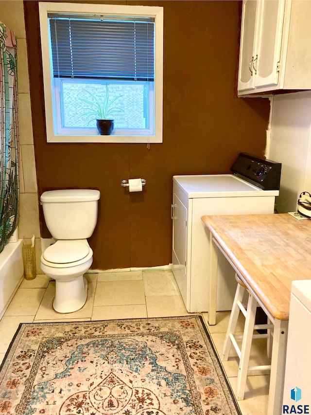 305 S 5th St, Menno, SD 57045 - full bath with toilet, tile patterned floors, and shower / bath combination with curtain