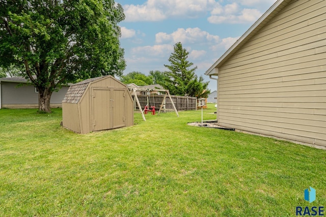 811 Southview Dr, Larchwood, IA 51241 - view of yard with a playground
