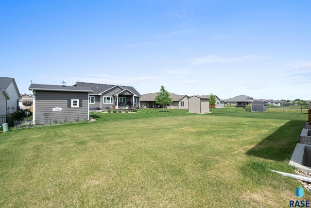 525 Quartzite Ave, Tea, SD 57064 - view of yard featuring a residential view