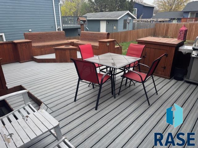 5813 W Clay St, Sioux Falls, SD 57106 - deck with outdoor dining area