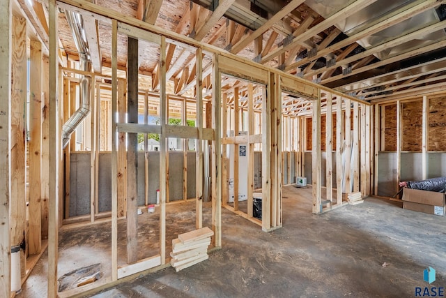 851 N 4th Ave, Canistota, SD 57012 - view of miscellaneous room