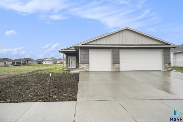 501 S Huckleberry Trl, Harrisburg, SD 57032 - single story home featuring stone siding