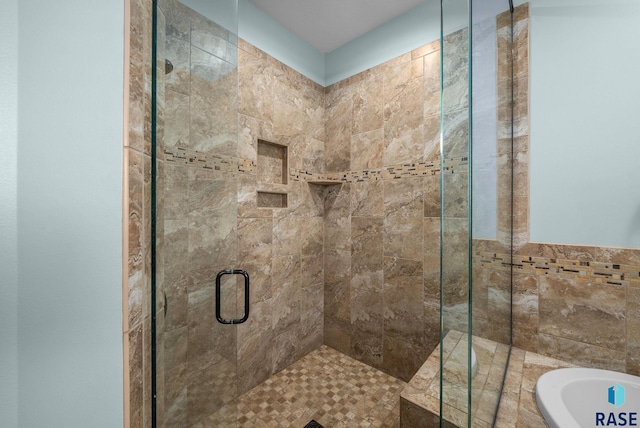 1301 S Hyannis Port Ln, Sioux Falls, SD 57106 - full bathroom featuring a shower stall and a garden tub