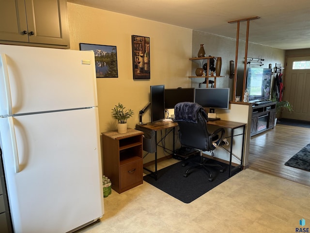 822 S Jessica Ave, Sioux Falls, SD 57103 - office area with tile patterned floors