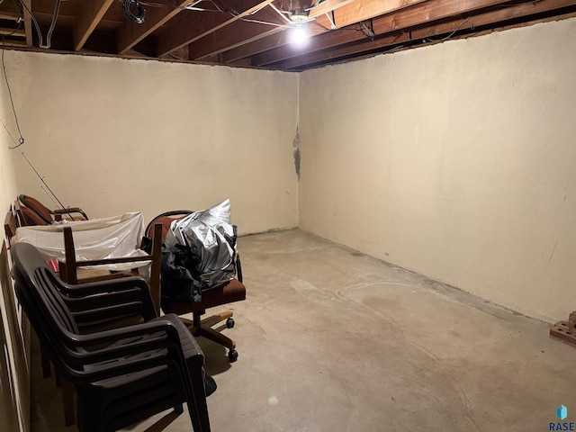 822 S Jessica Ave, Sioux Falls, SD 57103 - view of basement