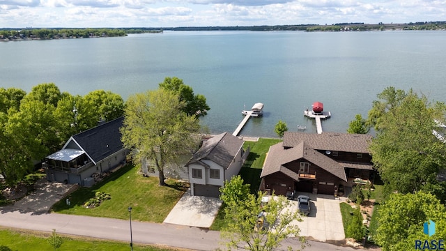 6604 Peninsula Pt, Wentworth, SD 57075 - view from above of property featuring a nearby body of water