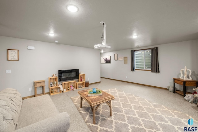 5205 S Eastwind Ave, Sioux Falls, SD 57108 - carpeted living room with recessed lighting and baseboards