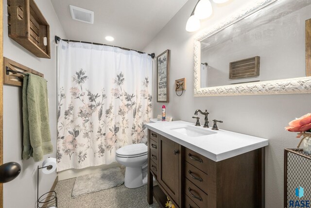5205 S Eastwind Ave, Sioux Falls, SD 57108 - full bath featuring vanity, toilet, and recessed lighting