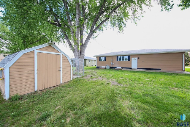 121 S Elm St, Lennox, SD 57039 - view of grassy yard