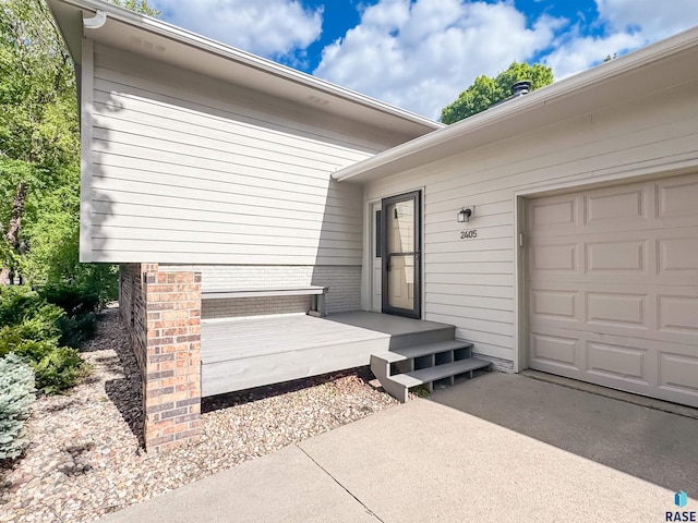 2405 E 51st St, Sioux Falls, SD 57103 - view of exterior entry