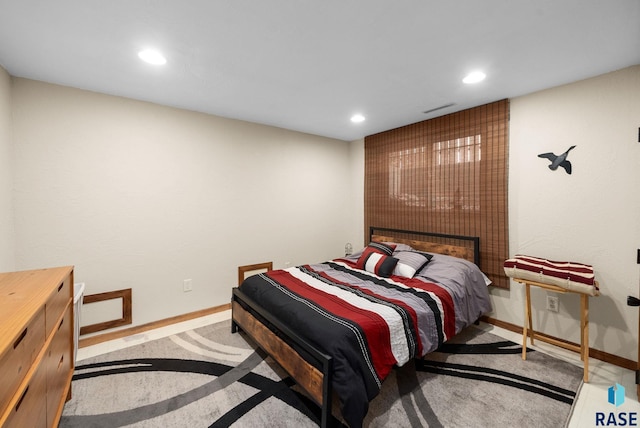 912 N Minnesota Ave, Sioux Falls, SD 57104 - carpeted bedroom with recessed lighting and baseboards