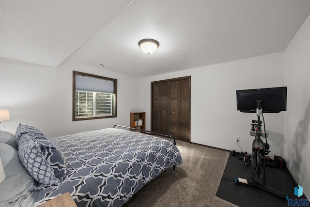 622 Creekside Trl, Harrisburg, SD 57032 - bedroom with carpet floors, a closet, and baseboards
