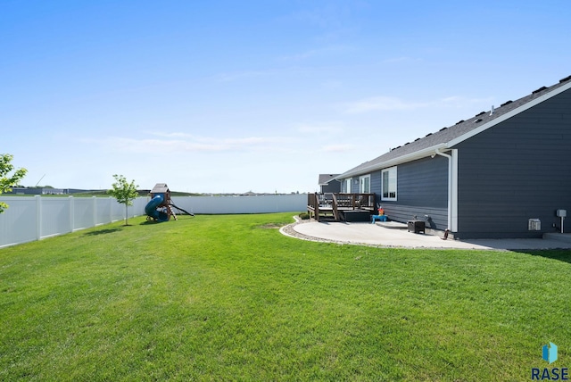 622 Creekside Trl, Harrisburg, SD 57032 - view of yard with a patio and a deck