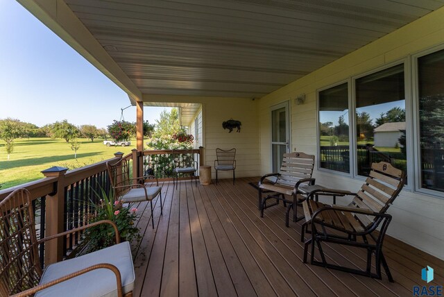 46493 258th St, Hartford, SD 57033 - porch with a lawn