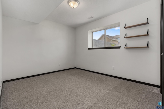 9509 W Liam St, Sioux Falls, SD 57106 - carpeted empty room with baseboards