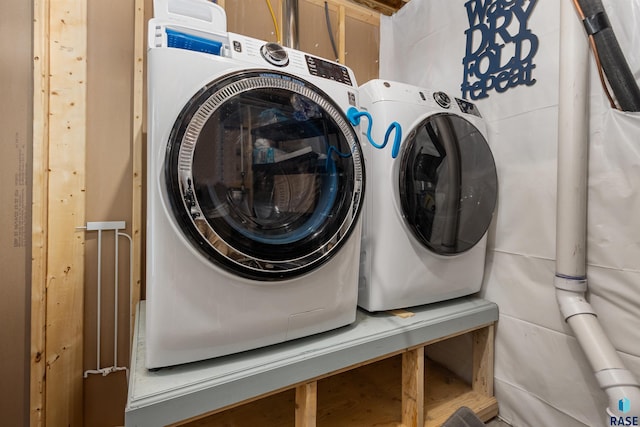 9509 W Liam St, Sioux Falls, SD 57106 - washroom featuring independent washer and dryer