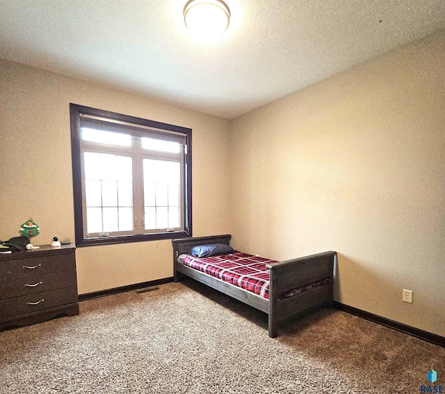2813 W Stratton Cir, Sioux Falls, SD 57108 - carpeted bedroom with baseboards