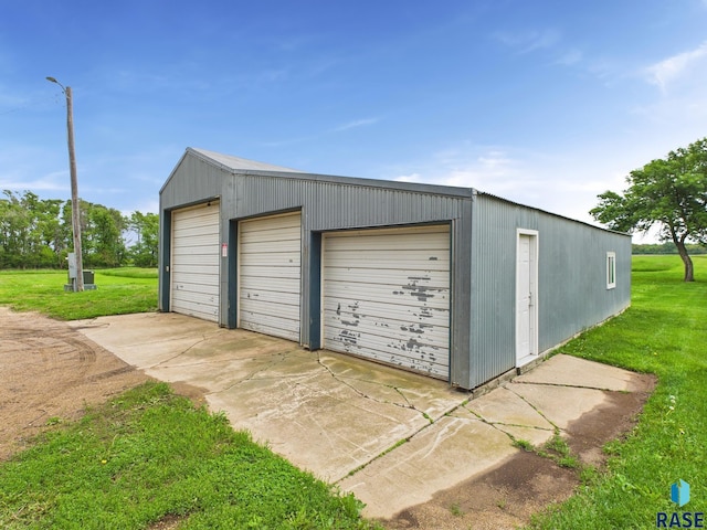 45390 284th St, Hurley, SD 57036 - view of detached garage