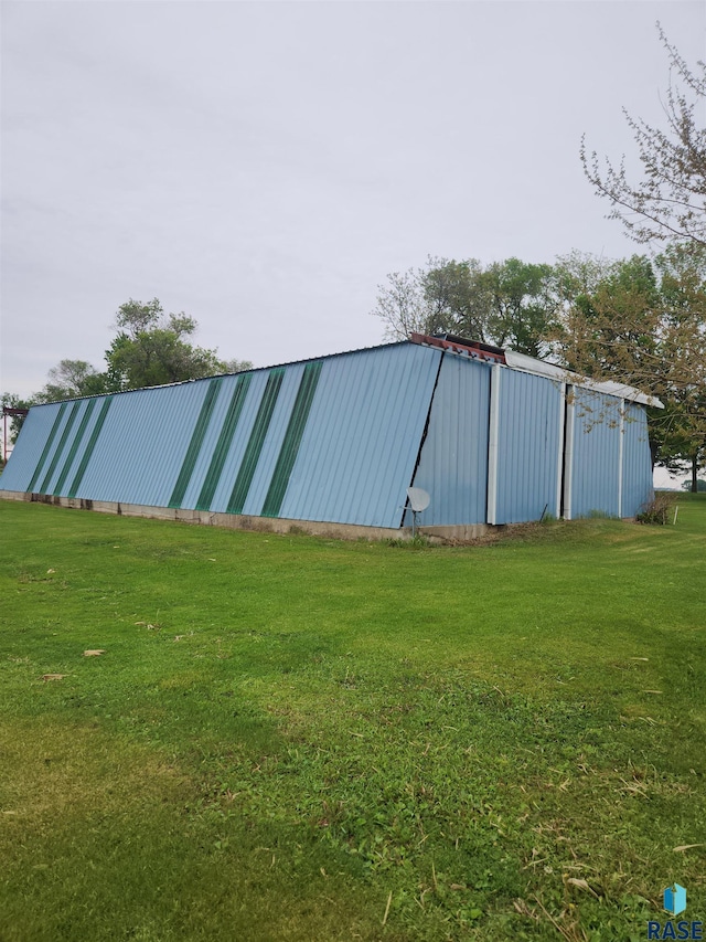 787 70th Ave, Beaver Creek, MN 56116 - view of pole building with a lawn