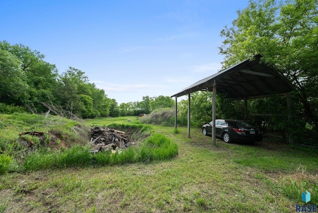 48484 262nd St, Valley Springs, SD 57068 - view of yard with a carport