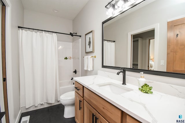 6504 E Hawker Trl, Sioux Falls, SD 57110 - full bathroom featuring vanity, toilet, and shower / tub combo with curtain
