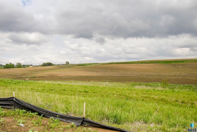 6504 E Hawker Trl, Sioux Falls, SD 57110 - view of yard with a rural view