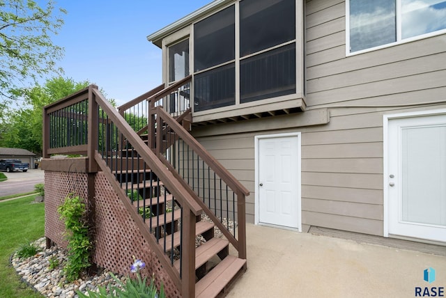4401 E 28th St, Sioux Falls, SD 57103 - view of exterior entry featuring a patio area