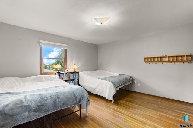 4804 W 39th St, Sioux Falls, SD 57106 - bedroom featuring wood finished floors