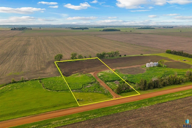 48239 279th St, Canton, SD 57013