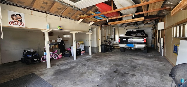 2904 S Glendale Ave, Sioux Falls, SD 57105 - view of garage