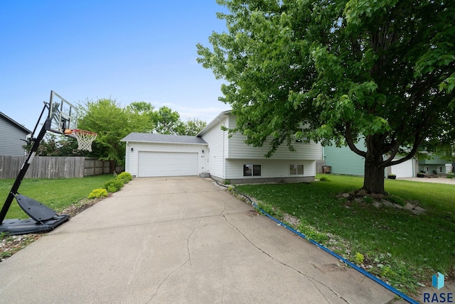 800 N Poplar Ave, Tea, SD 57064 - view of front of house featuring driveway and an attached garage
