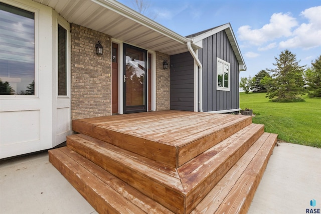 26646 461st Ave, Hartford, SD 57033 - wooden deck with a yard