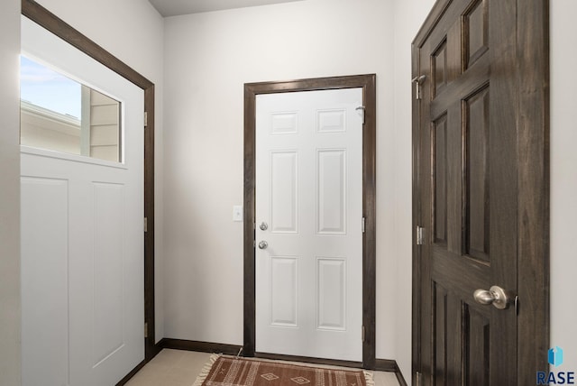 9054 W Ark Pl, Sioux Falls, SD 57106 - entryway featuring baseboards