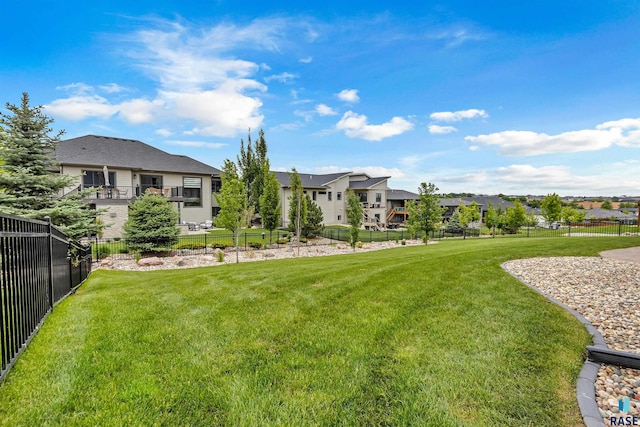 7324 E Twin Pines Ct, Sioux Falls, SD 57110 - view of yard featuring a residential view