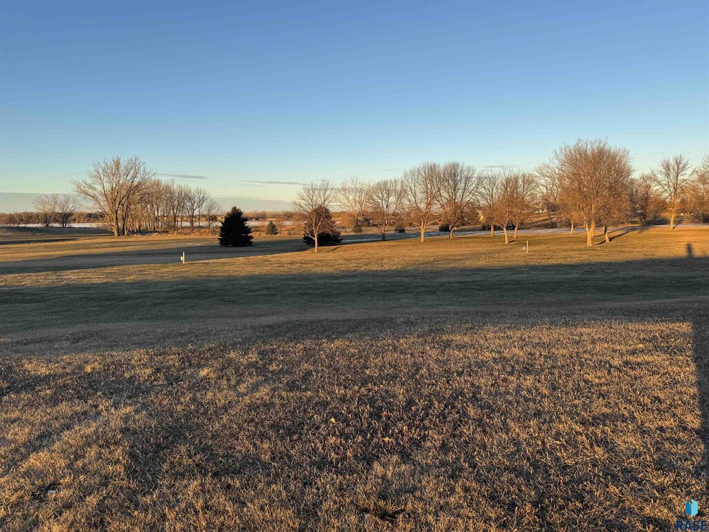Lake Ridge Dr, Wentworth, SD 57075