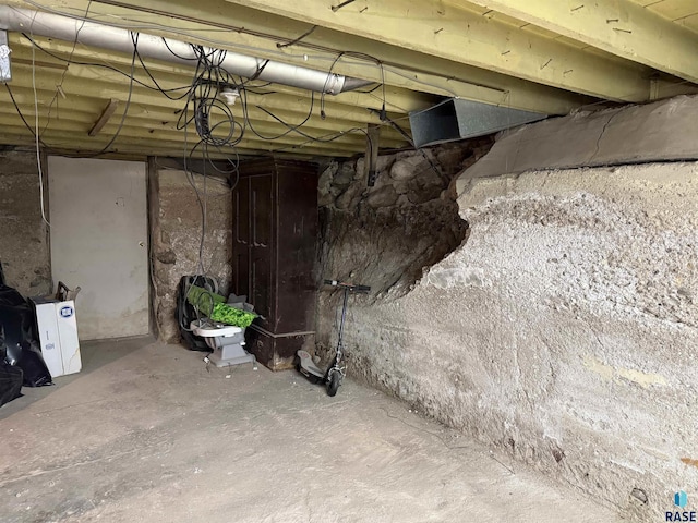 208 E Washington St, Marion, SD 57043 - view of basement