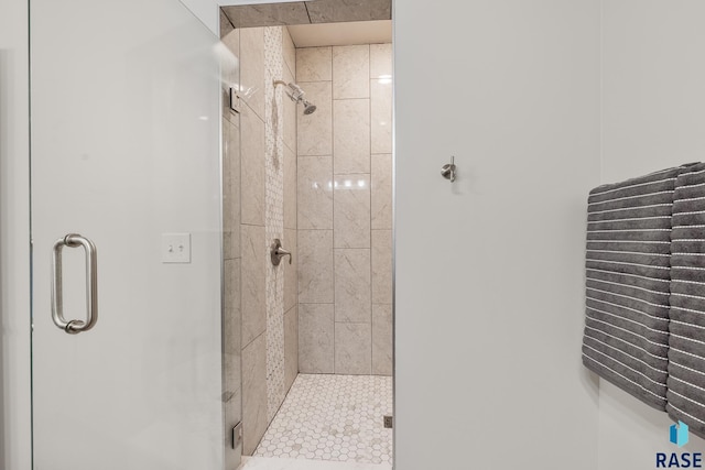 5604 E Daybreak Cir, Sioux Falls, SD 57110 - full bath featuring a stall shower