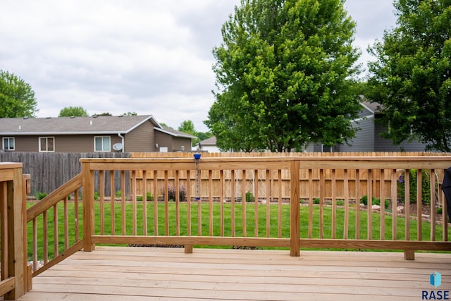 204 W Mountain Ash St, Brandon, SD 57005 - wooden terrace featuring a fenced backyard