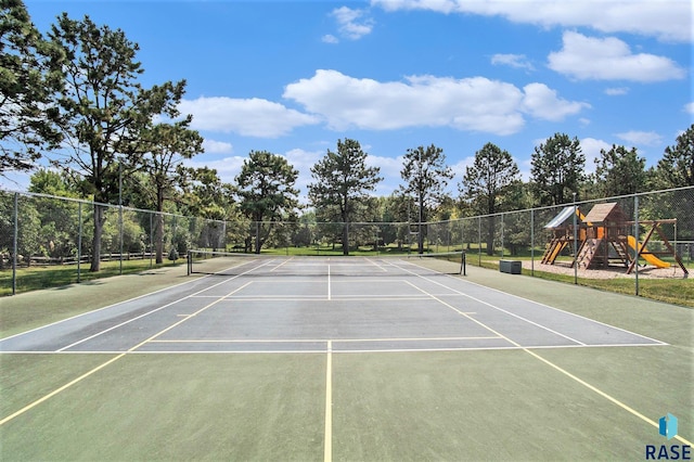 7604 E Palomino Rd, Sioux Falls, SD 57110 - view of tennis court featuring community basketball court