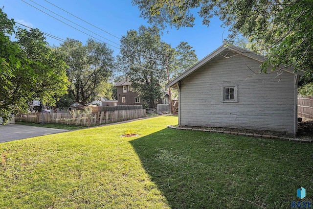 229 N Trapp Ave, Sioux Falls, SD 57104 - view of yard