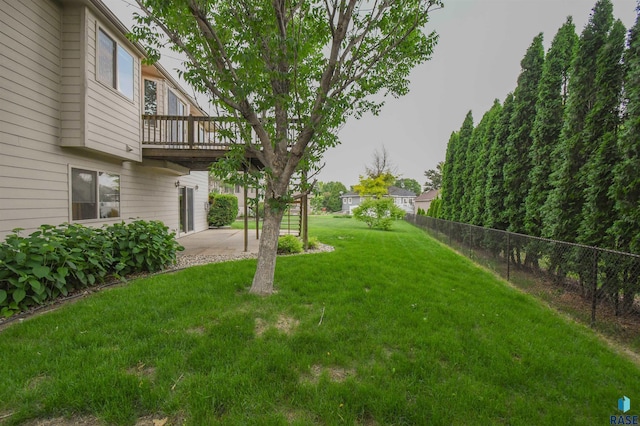 6312 S Heatherridge Ave, Sioux Falls, SD 57108 - view of yard with a patio and a deck