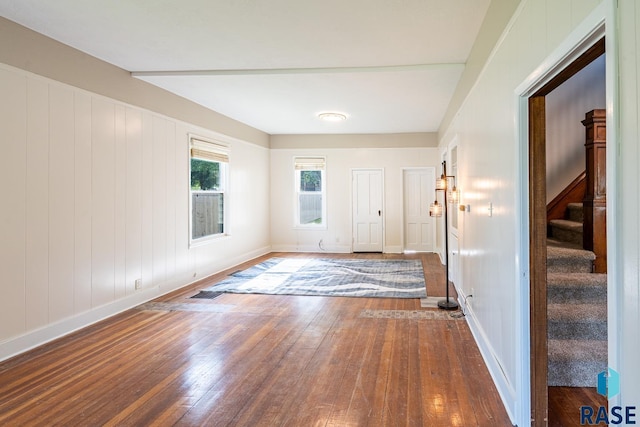 108 S Sycamore Ave, Sioux Falls, SD 57110 - foyer with hardwood / wood-style floors and stairway