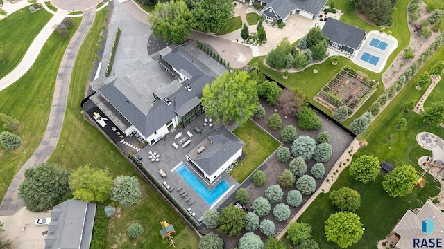 8009 Windswept Cir, Sioux Falls, SD 57108 - bird's eye view of a pool area