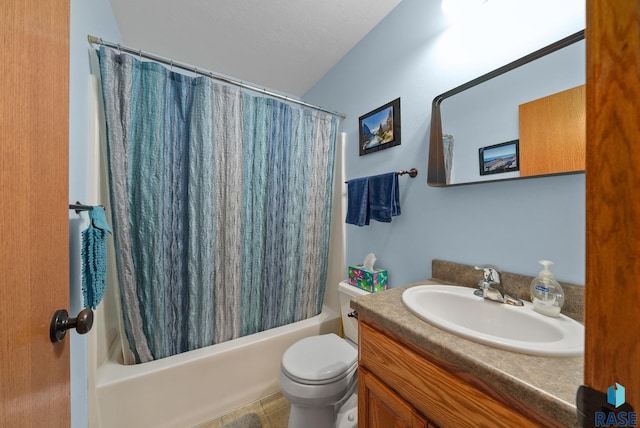 1905 S Wheatland Ct, Sioux Falls, SD 57106 - full bath featuring vanity and shower / tub combo