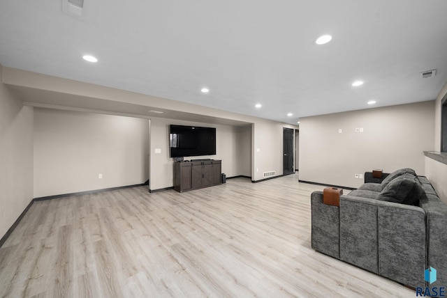 7513 E 49th St, Sioux Falls, SD 57110 - living area with recessed lighting and light wood finished floors