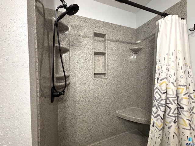 421 E 2nd St, Miller, SD 57362 - bathroom with a shower with curtain