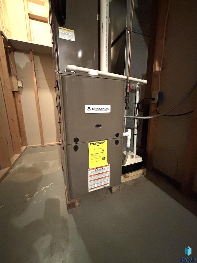 421 E 2nd St, Miller, SD 57362 - utilities featuring heating unit